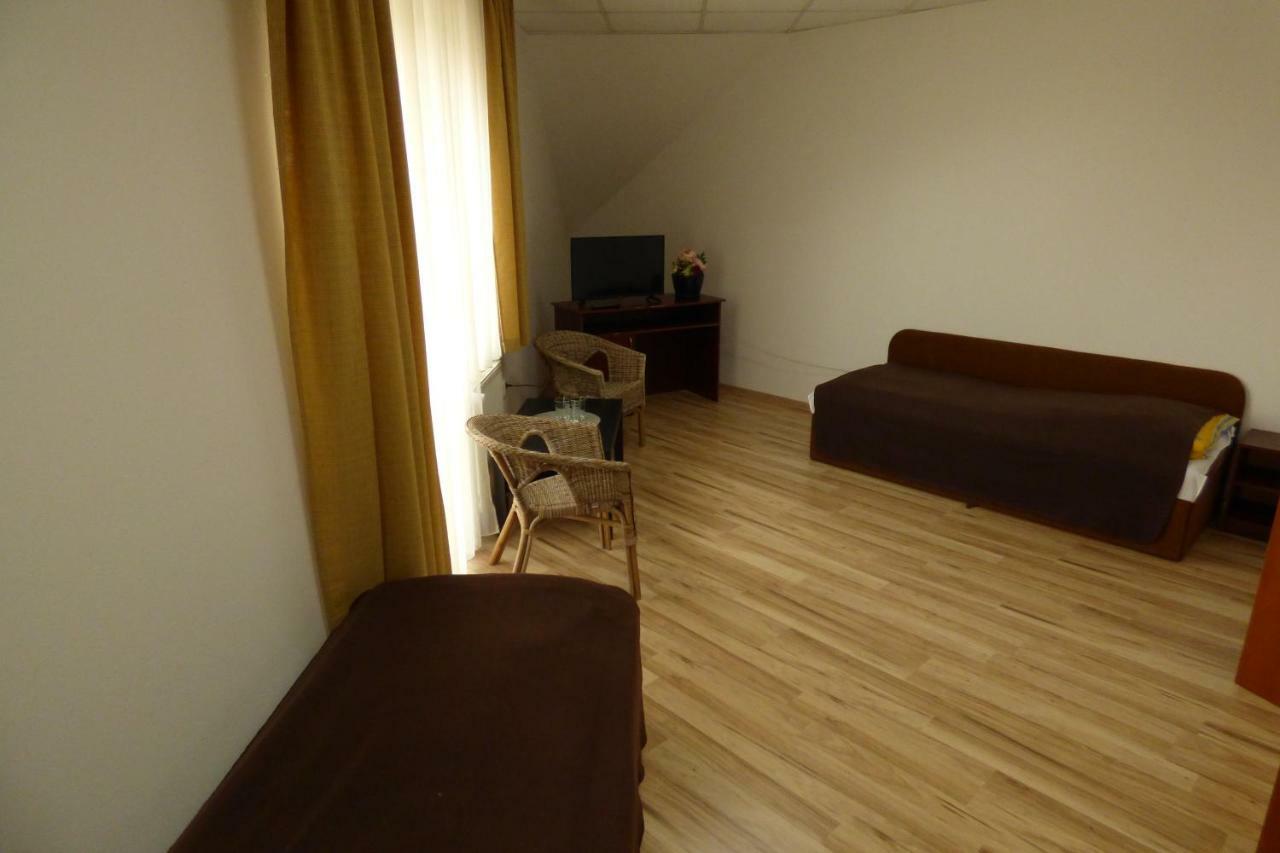 Hotel Vazinka Madunice Exteriér fotografie